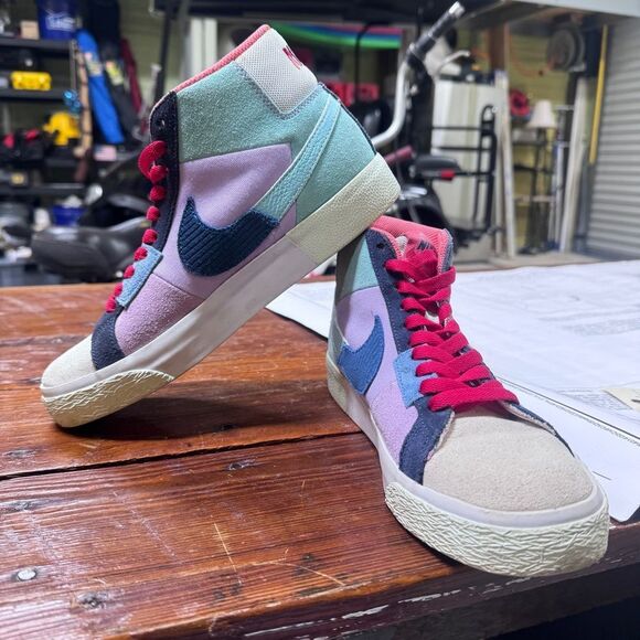 Nike Blazer Mid ’77 Patchwork Multicolor Women’s Sneakers Size 6 - Picture 2 of 9